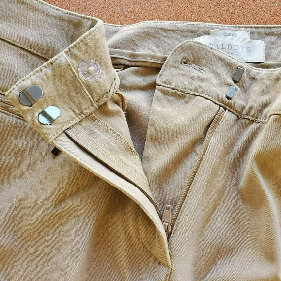 Talbots Curvy Capri Khaki Pants, Size 8, Beige Cream, Zip Pockets - Picture 6 of 8